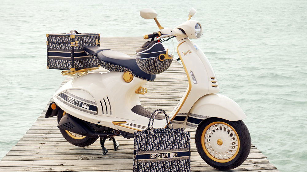 Vespa 946 CHRISTIAN DIOR